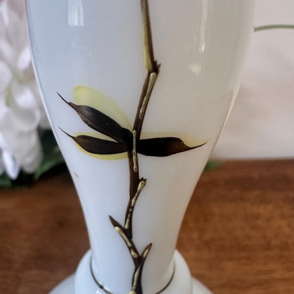 Vintage Hand Painted Victorian Milk Glass Vase‎ Raised Floral Gold Detailing - Picture 7 of 7